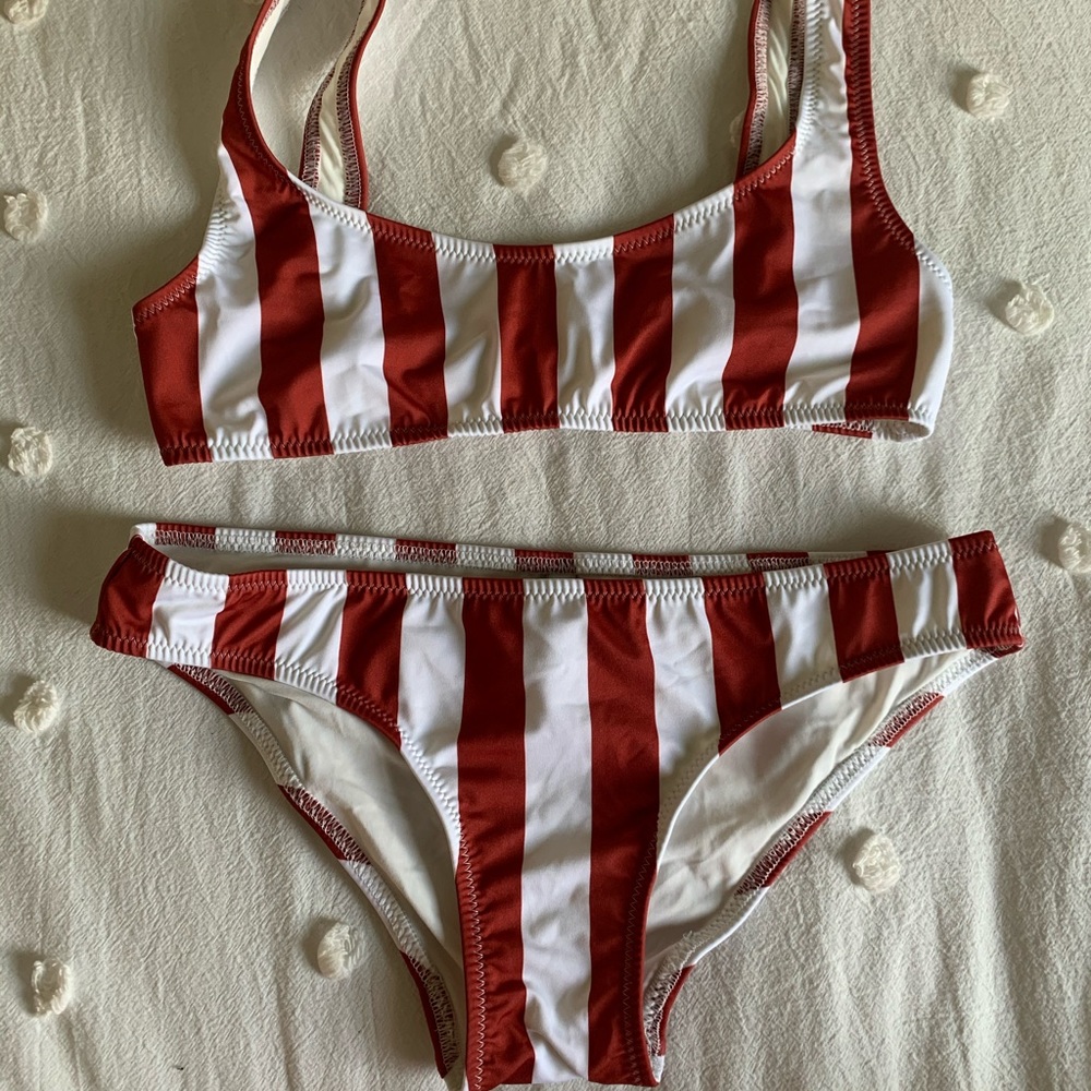 solid and striped elle striped bikini set